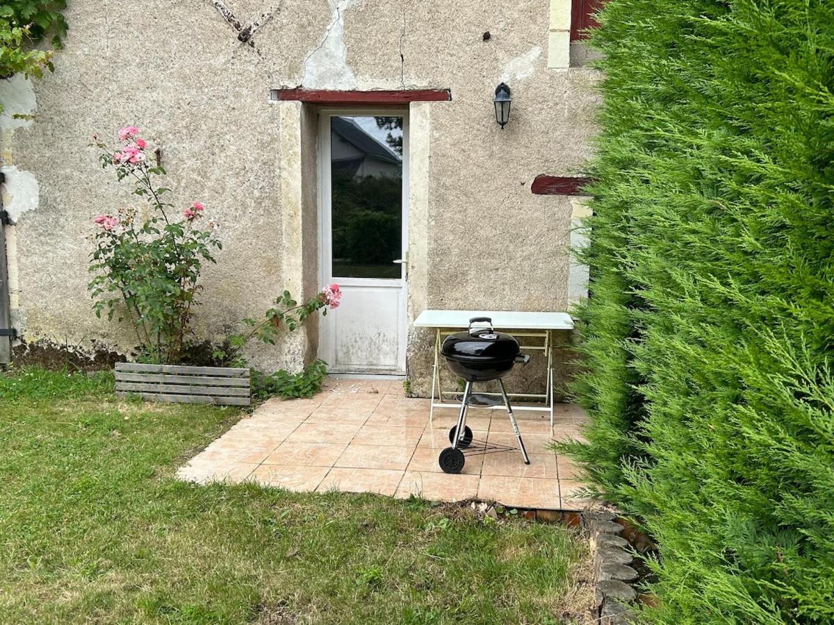 Gite Les Jardins De Terrefort Saumur Exteriör bild